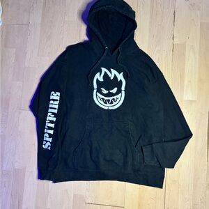 Vintage Spitfire Men’s Black Hoodie with Iconic Logo (XL)